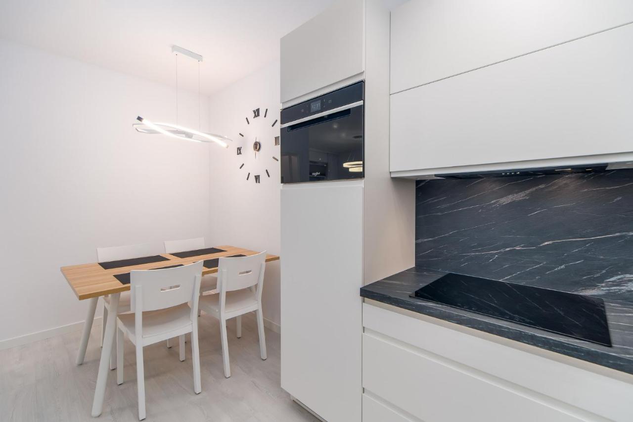 Faro Apartamenty Nadmorskie Tarasy Spa Przy Latarni I Molo Baseny, Sauny, Fitness I Parking W Cenie โควอบเซก ภายนอก รูปภาพ