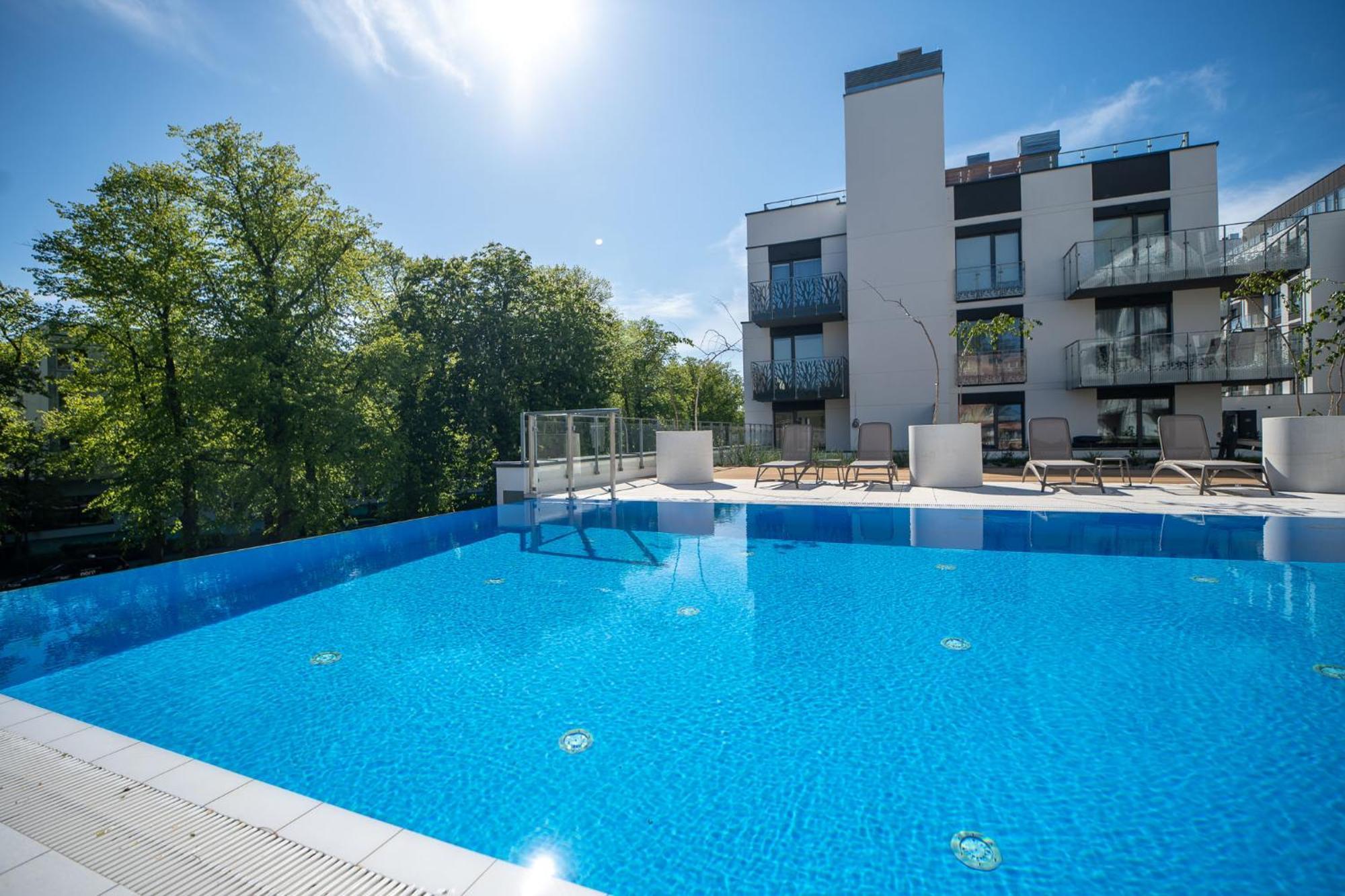 Faro Apartamenty Nadmorskie Tarasy Spa Przy Latarni I Molo Baseny, Sauny, Fitness I Parking W Cenie โควอบเซก ภายนอก รูปภาพ